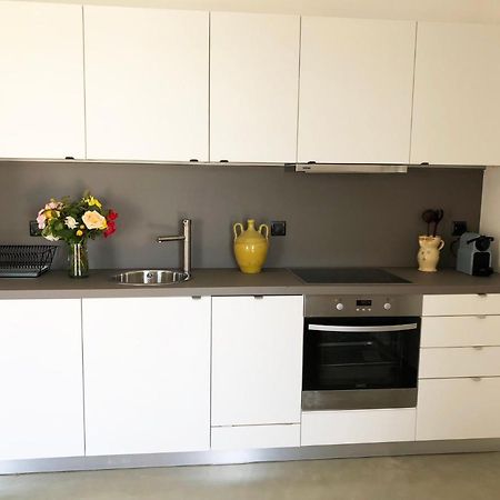 Theros Apartments 2 迈洛波塔斯 外观 照片