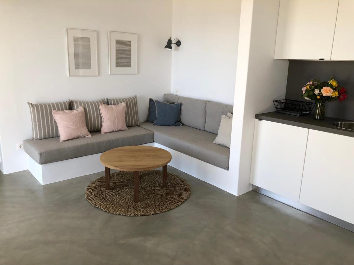 Theros Apartments 2 迈洛波塔斯 外观 照片